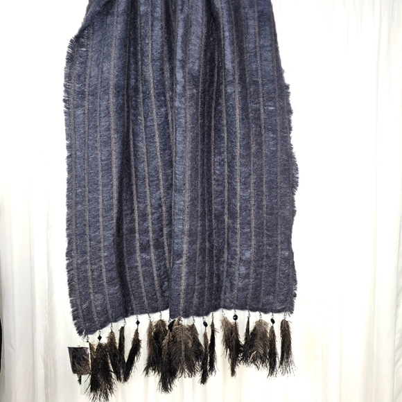 Abafazi South Africa Mohair and Ostrich Feather Scarf Wrap Shawl Throw Gray - Picture 1 of 15